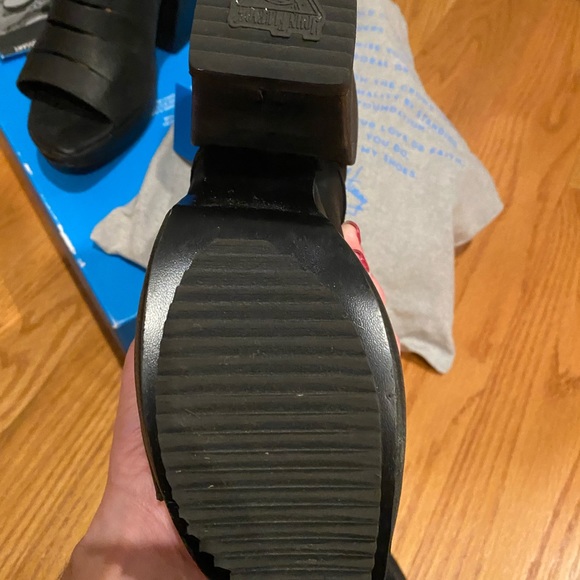 John Fluevog Axe size 8 Black - Picture 10 of 10